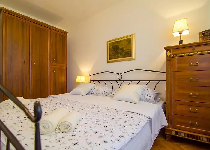 Turkish Tower Apartmán *